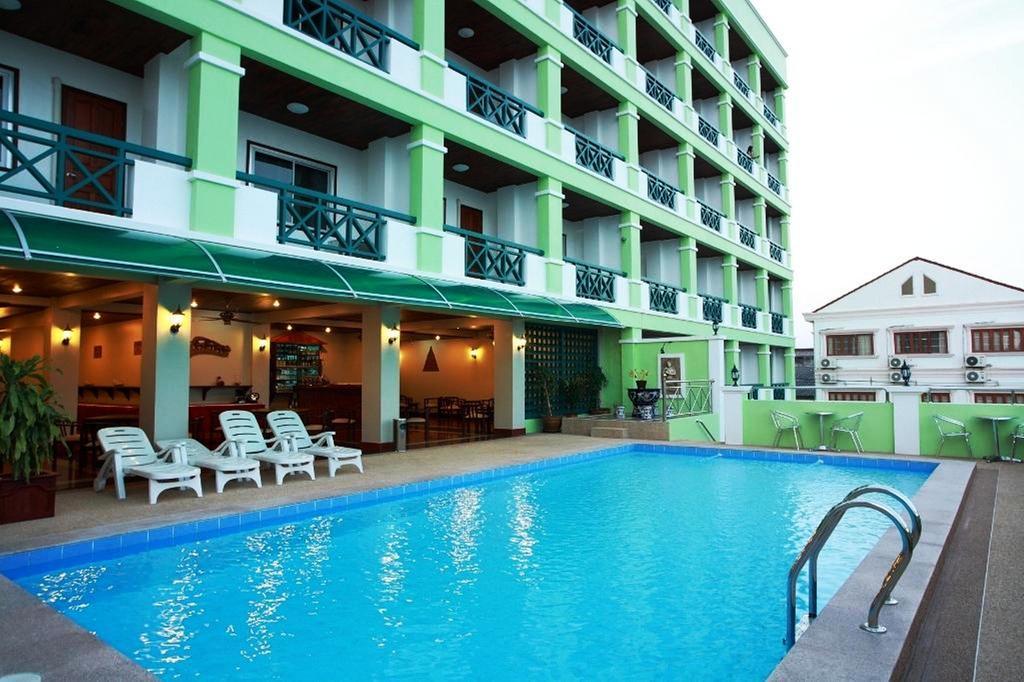 Vansana Riverside Hotel Vientiane Exterior photo
